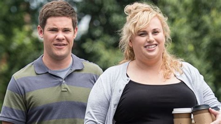 Adam DeVine Interview On Bumper & Fat Amy Reunion In New Movie – Hollywood Life