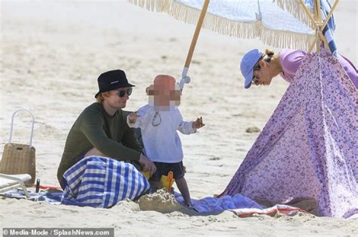 Ed Sheeran Takes Daughter To Beach With Wife Cherry: Photos – Hollywood Life
