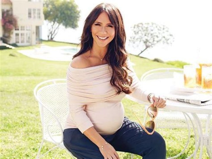 Photos Of the Actress – Hollywood Life