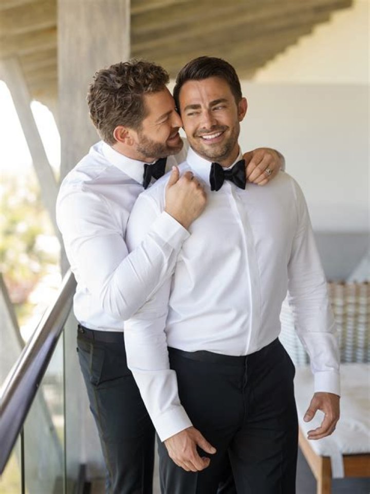 ‘Mean Girls’ Star Jonathan Bennett Reveals How He Knew His Fiance Was ‘The One’