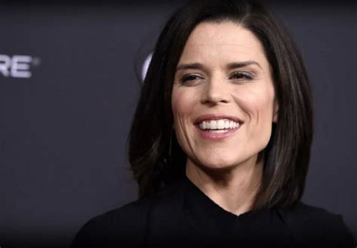 Neve Campbell Remains Positive After Filing For Divorce! Exclusive Interview! – Hollywood Life