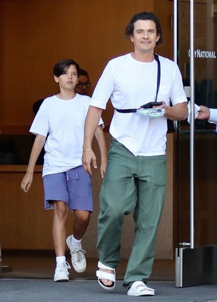 Orlando Bloom’s Son Flynn Looks Just Like Dad On Beverly Hills Outing – Hollywood Life