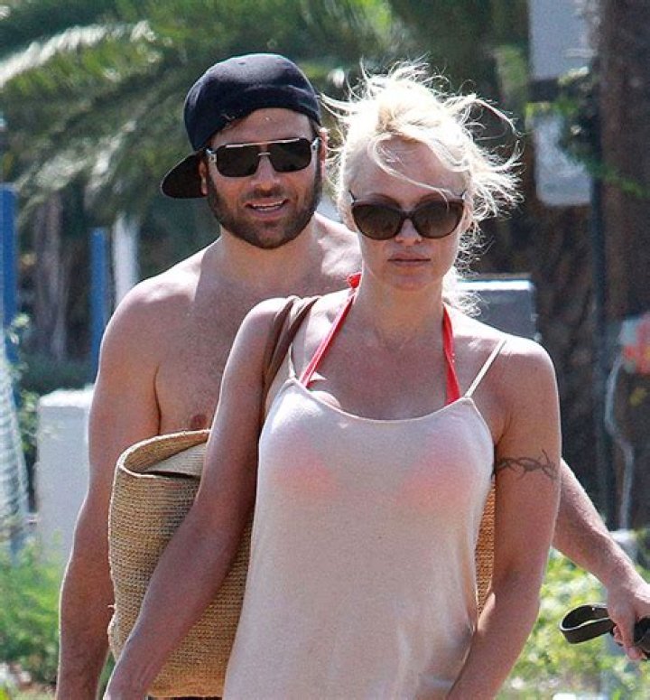 Why Pamela Anderson And Rick Salomon Divorced The First Time – Hollywood Life